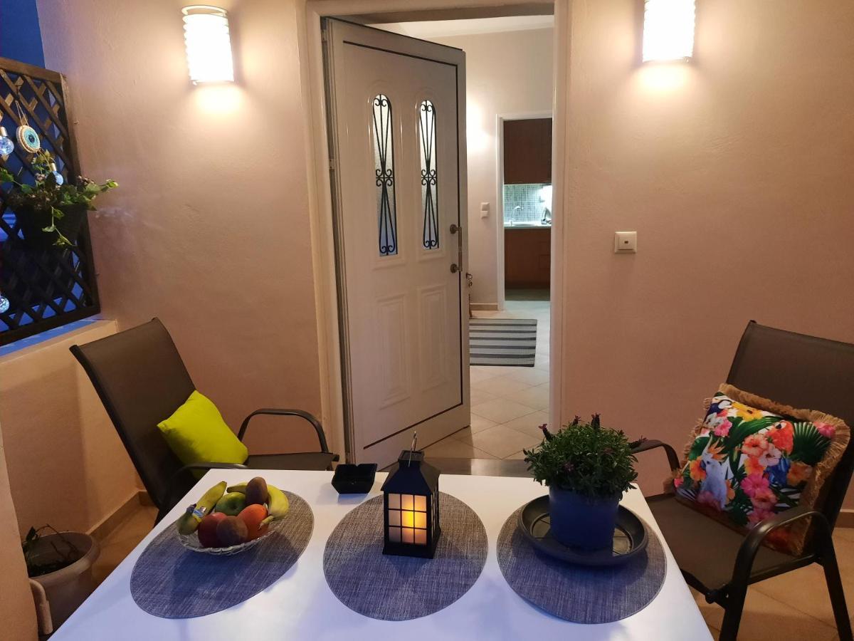 Pavlos Apartment Chrissi Akti Chania Exterior foto