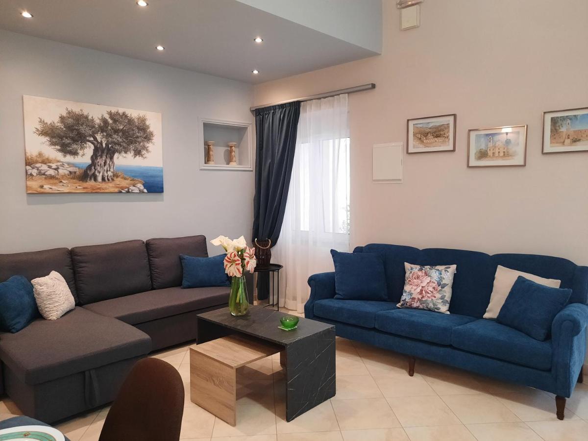 Pavlos Apartment Chrissi Akti Chania Exterior foto