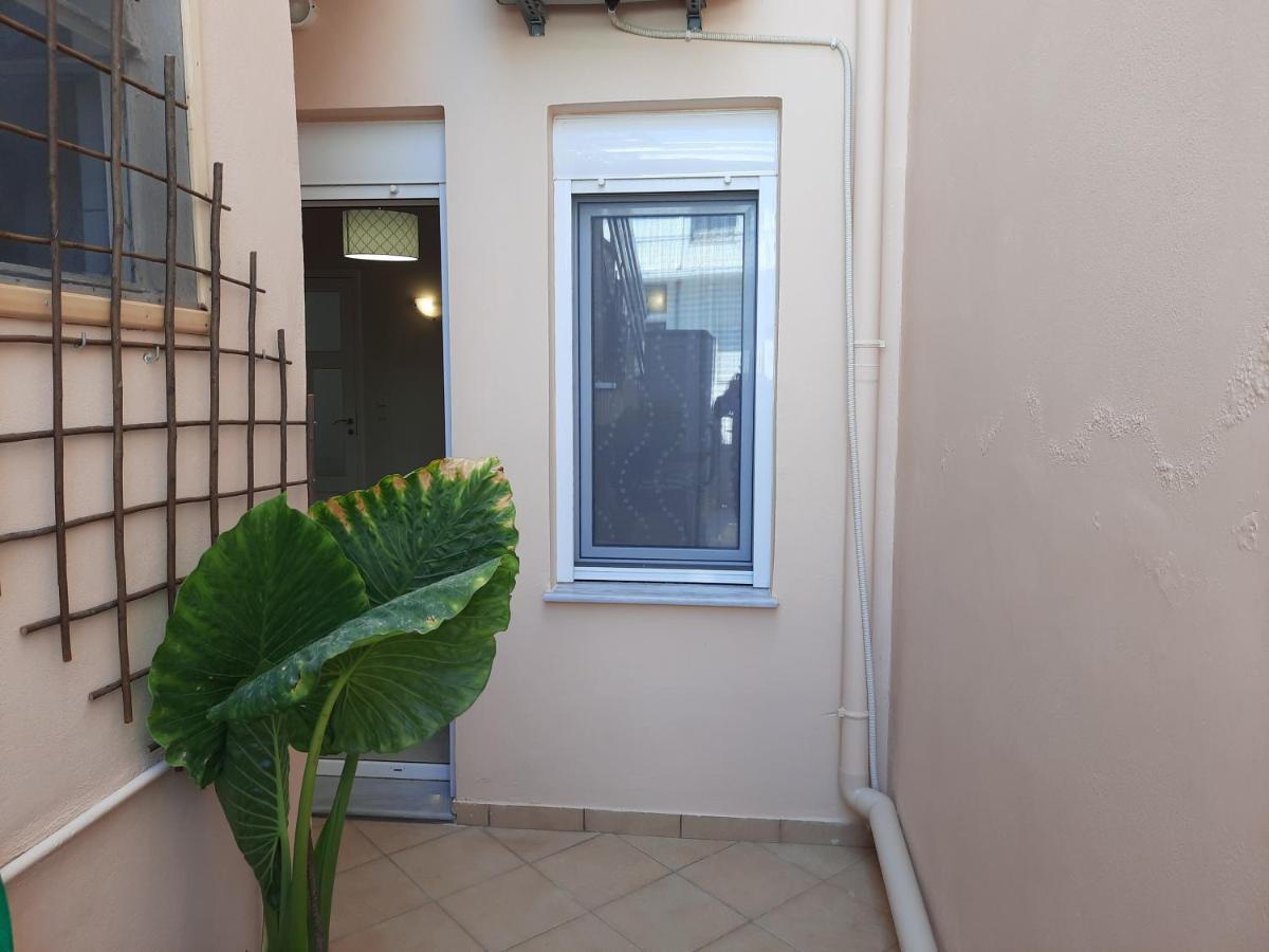 Pavlos Apartment Chrissi Akti Chania Exterior foto